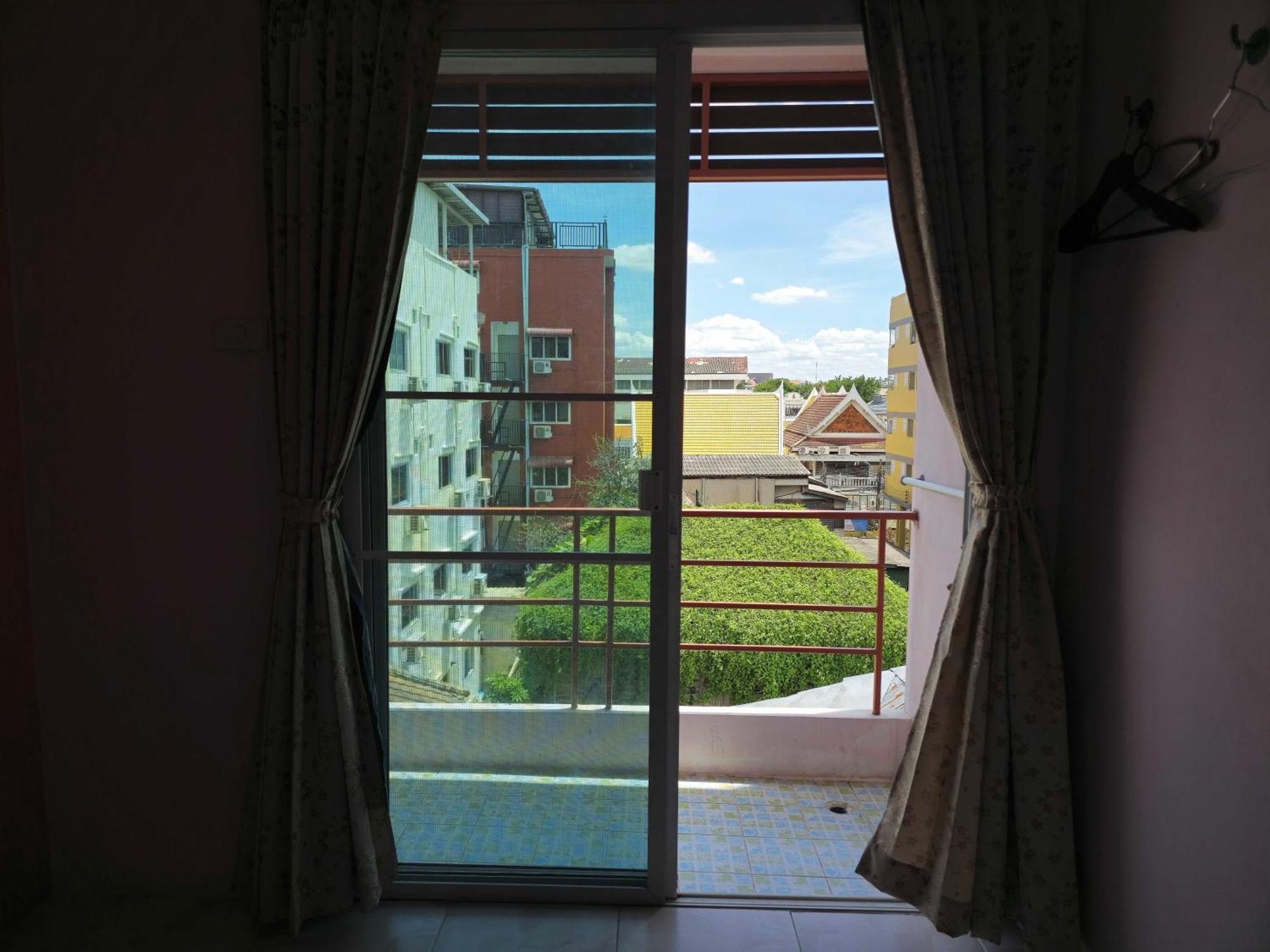 Bonita House Hotel Bangkok Exterior photo